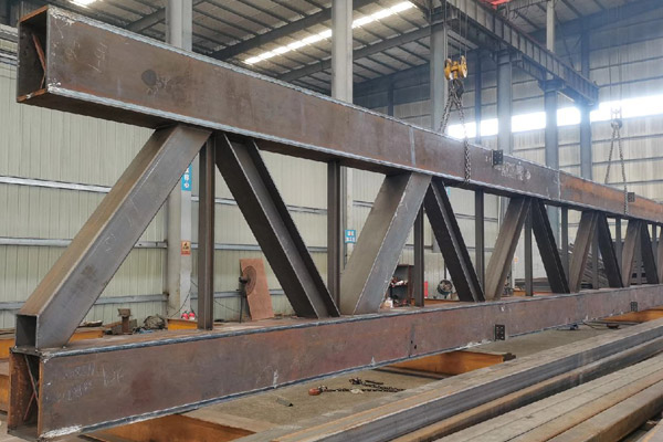 西宁钢构加工厂持之以恒坚持新质生产力科学发展理念，不断的拓展青海钢结构的生产技术和改进生产工艺